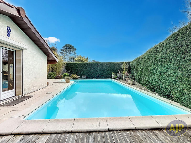 Maison - 145 m² - 6 pièces