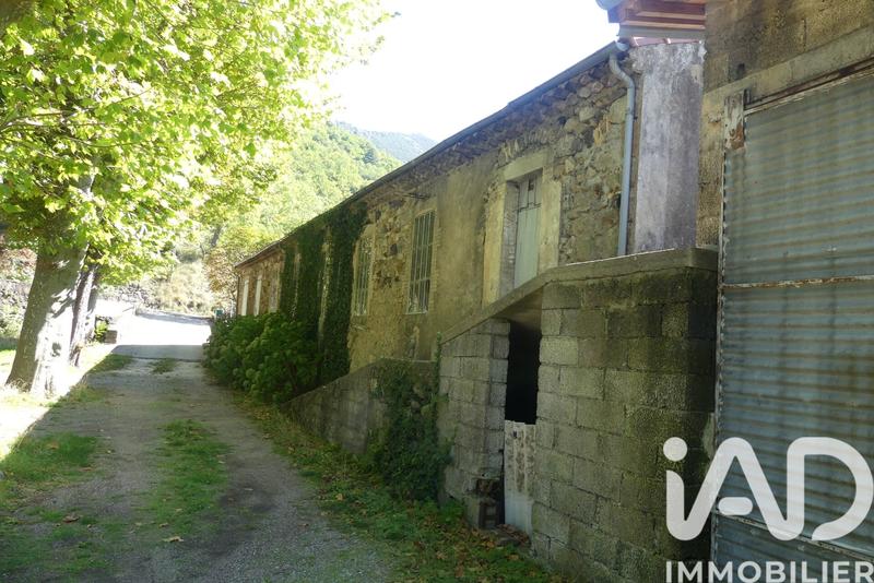 Maison - 255 m² - 10 pièces