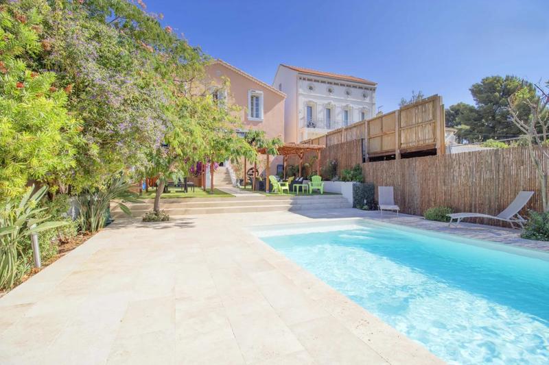 Maison - 179 m² - 8 pièces