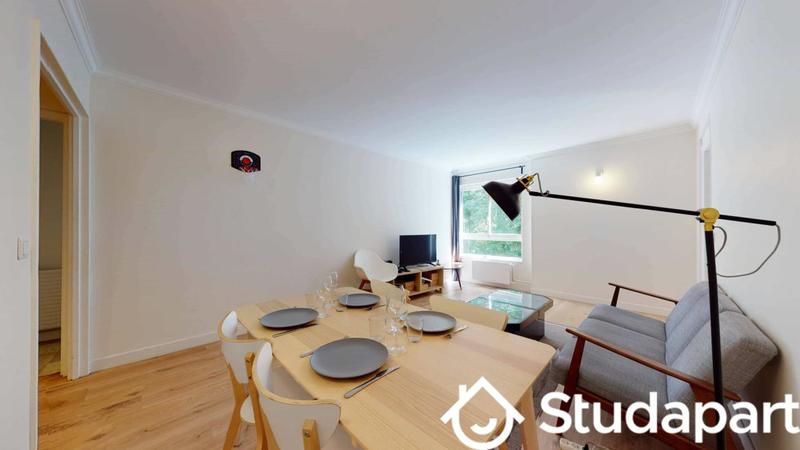 Chambre - 14 m² - 1 pièce