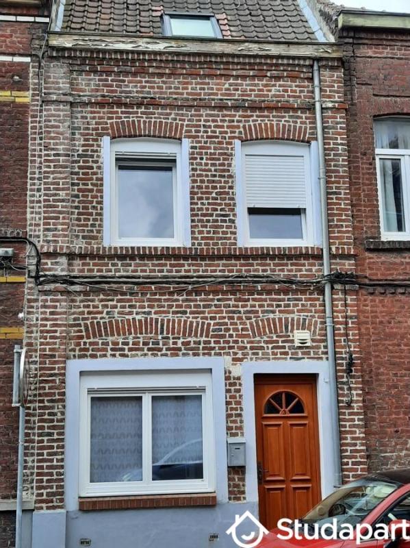 Chambre - 9 m² - 1 pièce