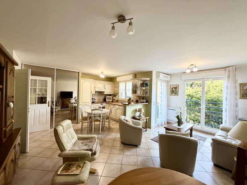 Appartement - 82 m² - 4 pièces