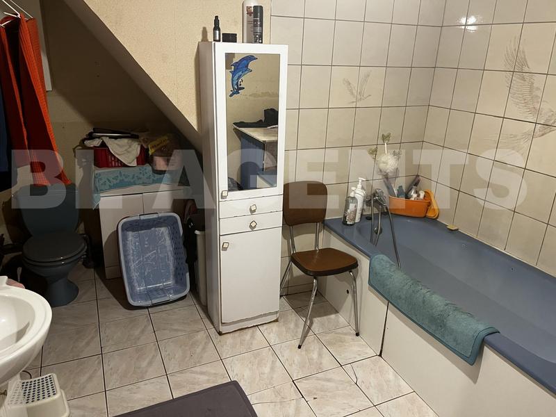 Maison - 174 m² - 9 pièces