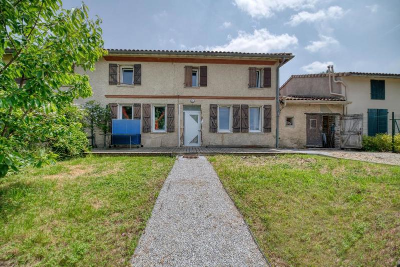 Maison - 140 m² - 6 pièces