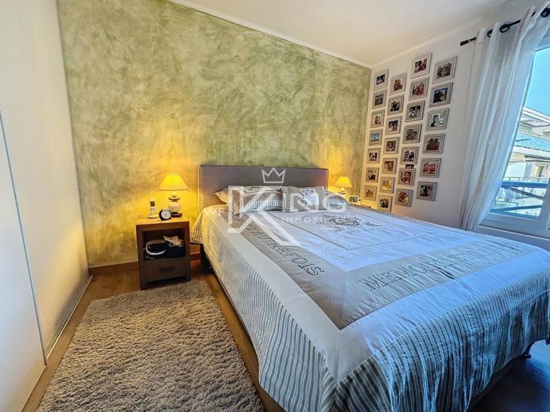 Appartement - 95 m² - 4 pièces