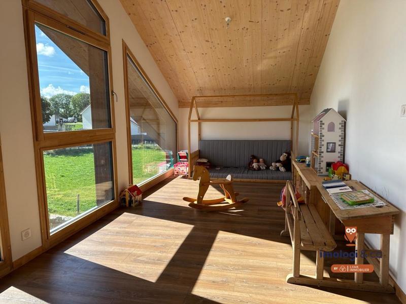 Maison - 173 m² - 7 pièces