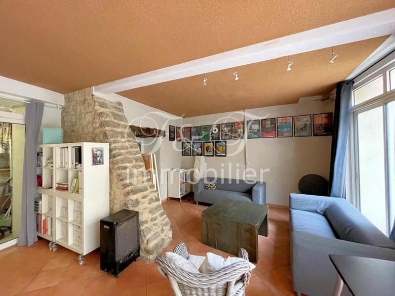 Maison de ville - 260 m² - 9 pièces