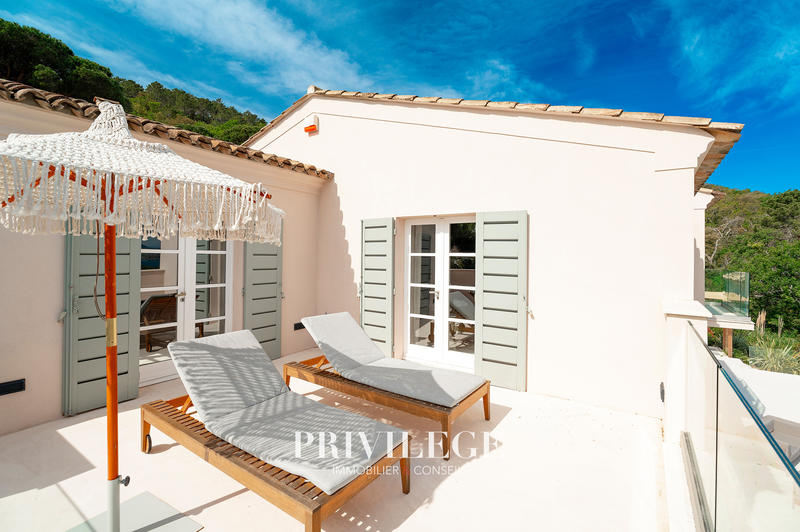 Propriété - 480 m² - 10 pièces