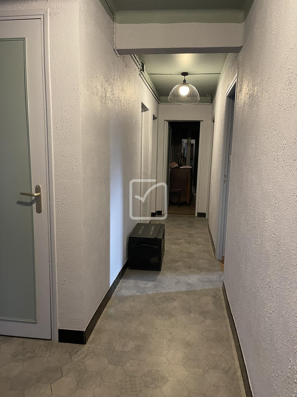 Maison - 170 m² - 7 pièces