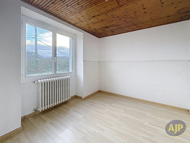 Maison - 90 m² - 6 pièces