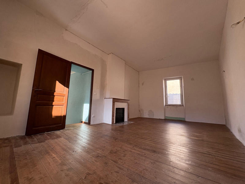 Maison - 228 m² - 6 pièces