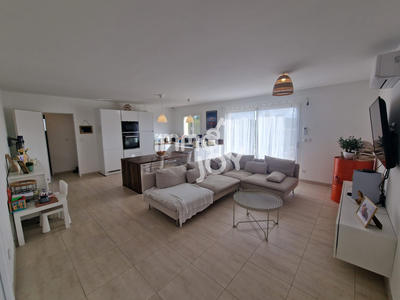 Maison - 93 m² - 4 pièces