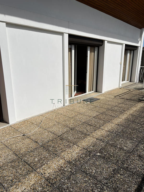 Maison - 183 m² - 8 pièces