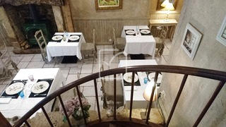 Maison - 185 m² - 9 pièces