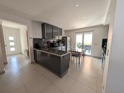 Maison - 165 m² - 7 pièces