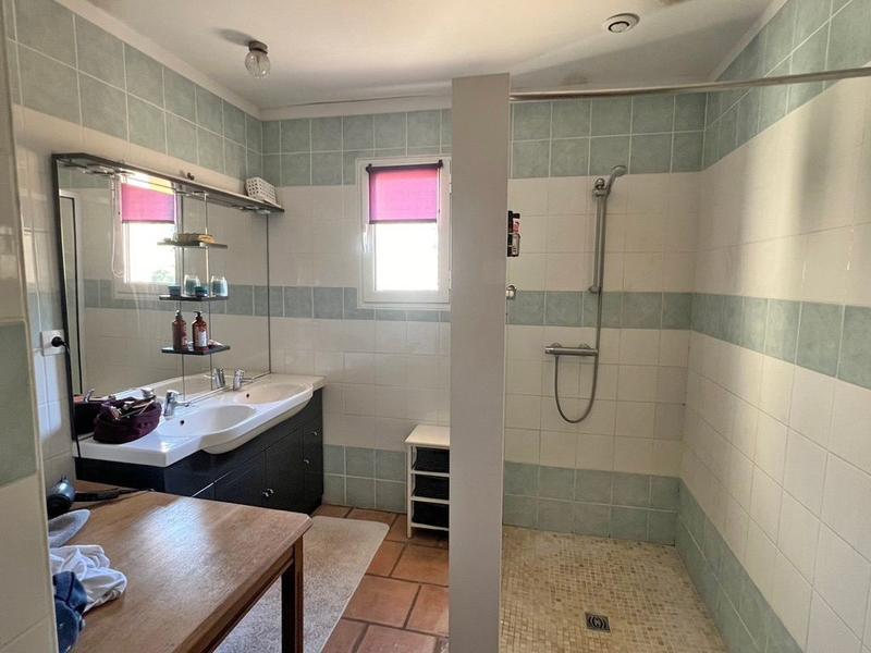 Maison - 348 m² - 10 pièces