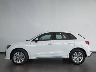Audi Q3 45 TFSIe 245 ch s tronic 6 s line