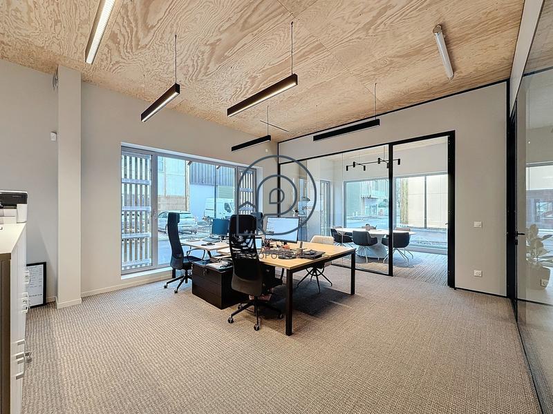 Bureau - 860 m²
