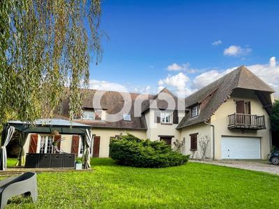 Maison - 200 m² - 6 pièces