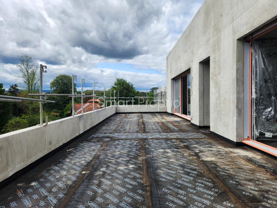 Appartement - 125 m² - 5 pièces