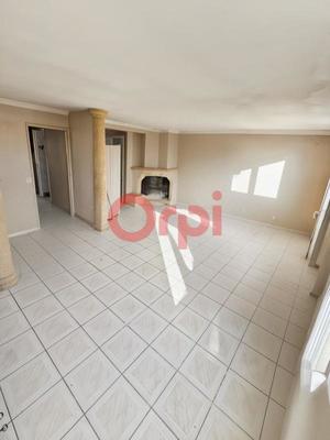 Maison - 180 m² - 4 pièces