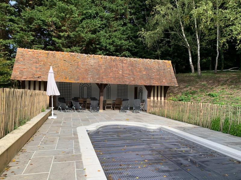 Maison - 420 m² - 11 pièces