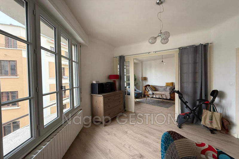 Appartement - 79 m² - 3 pièces