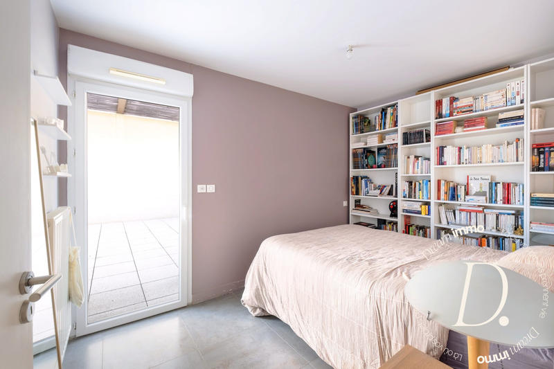 Appartement - 90 m² - 4 pièces