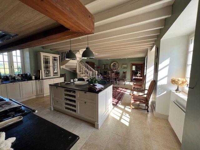 Maison ancienne - 520 m² - 11 pièces