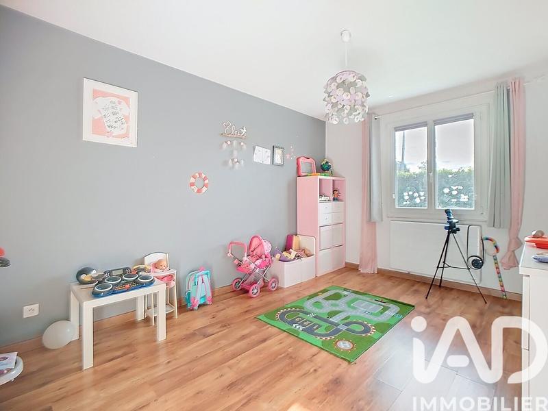 Maison - 133 m² - 8 pièces