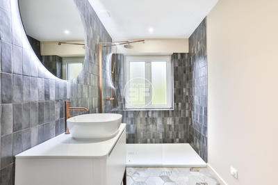 Maison - 179 m² - 6 pièces