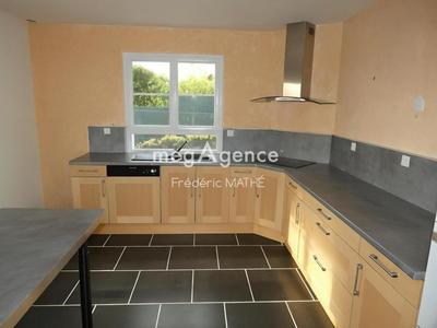 Maison - 137 m² - 6 pièces