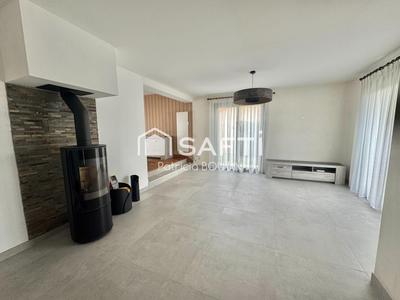 Maison - 139 m² - 6 pièces