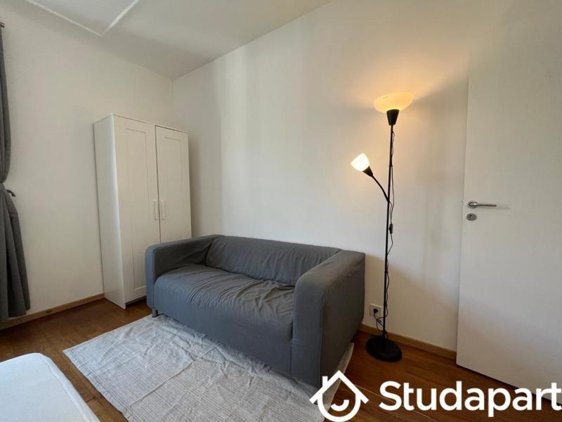 Chambre - 15 m² - 1 pièce