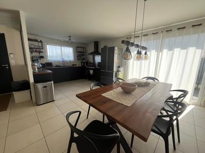Maison - 120 m² - 5 pièces