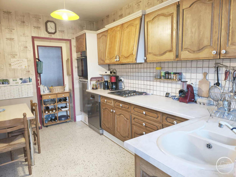 Maison - 150 m² - 8 pièces