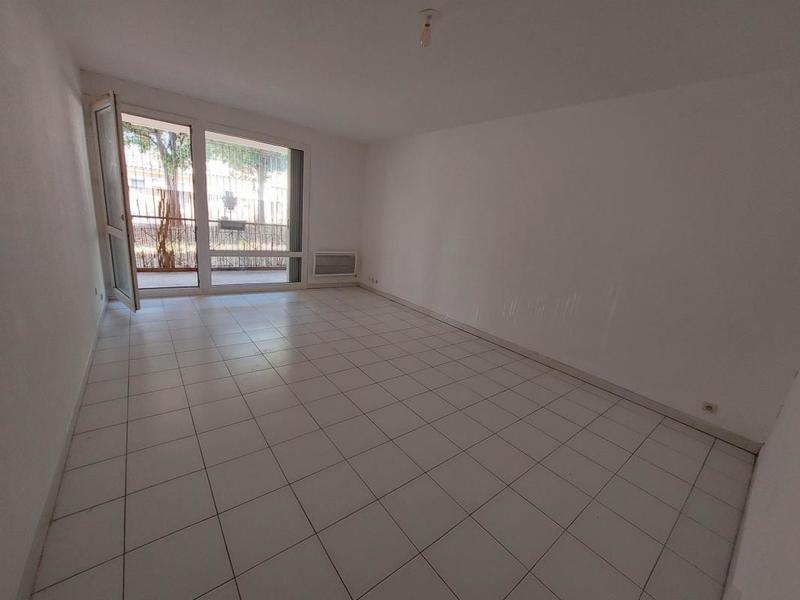 Appartement - 64 m² - 2 pièces
