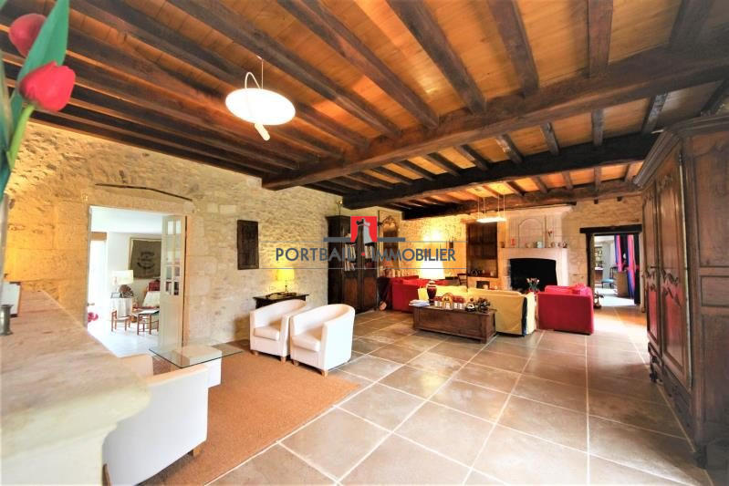 Maison - 285 m² - 10 pièces