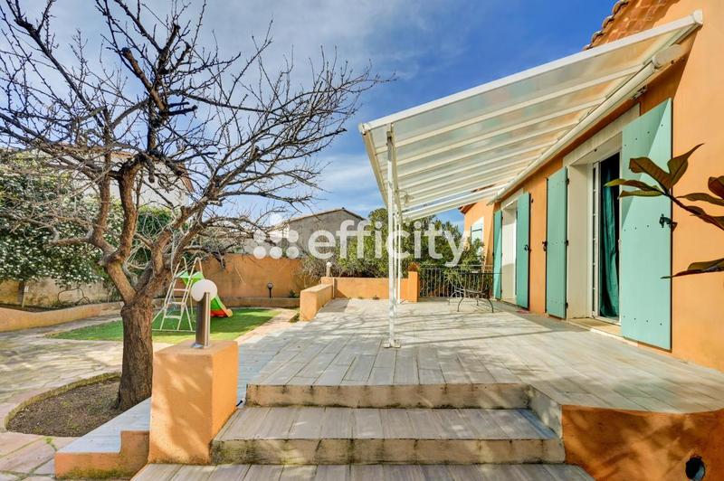 Maison - 202 m² - 7 pièces