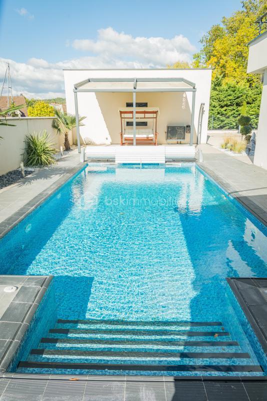 Maison d'architecte - 225 m² - 7 pièces