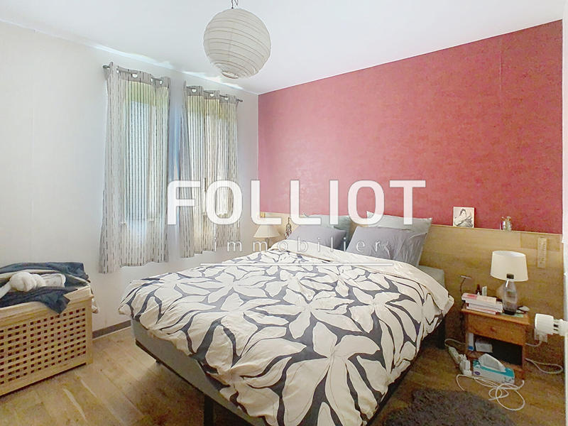 Maison - 266 m² - 12 pièces