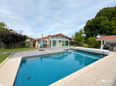 Maison - 135 m² - 6 pièces