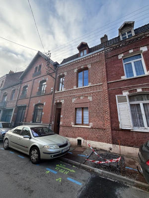 Maison - 85 m² - 4 pièces