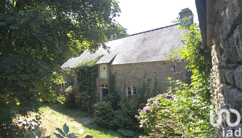 Maison - 250 m² - 10 pièces