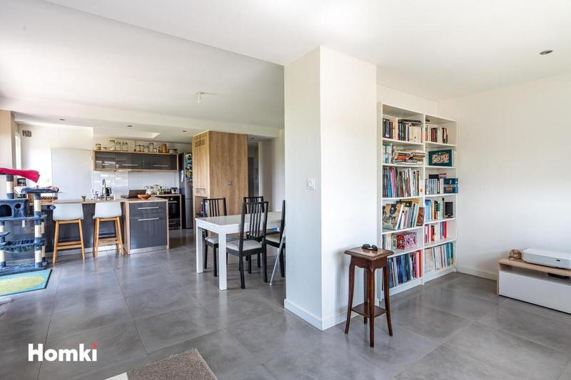 Appartement - 103 m² - 5 pièces