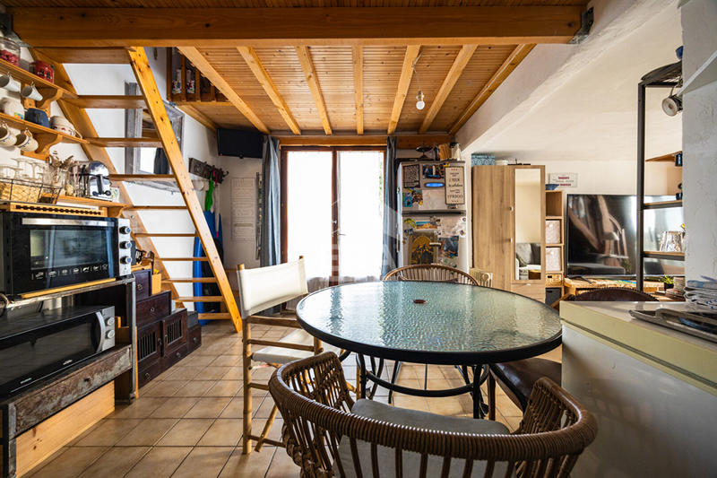 Maison - 64 m² - 4 pièces