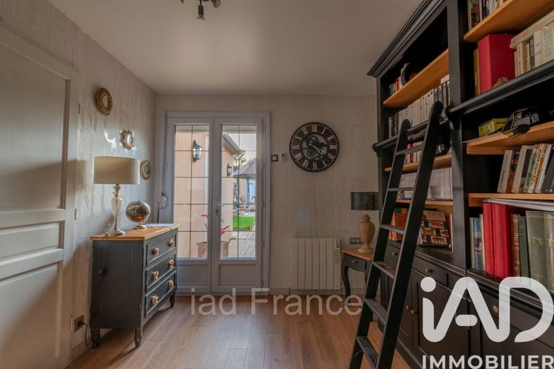 Maison - 203 m² - 10 pièces