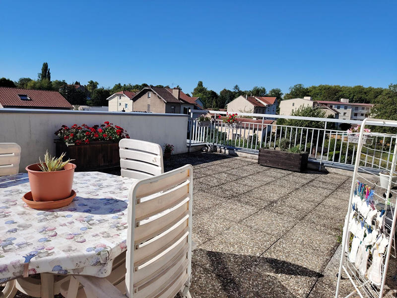 Appartement - 97 m² - 5 pièces