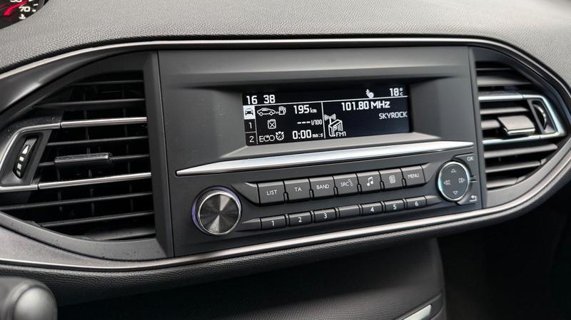 Peugeot 308 1.2 110 Access / Distri Ok