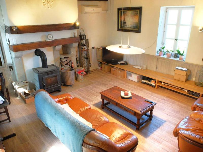 Maison en pierre - 284 m² - 8 pièces